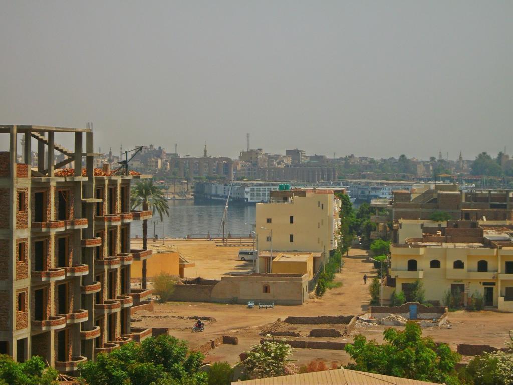 Farida Apartments Luxor Szoba fotó